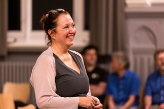 Unsere Chorleiterin Barbara Beckmann